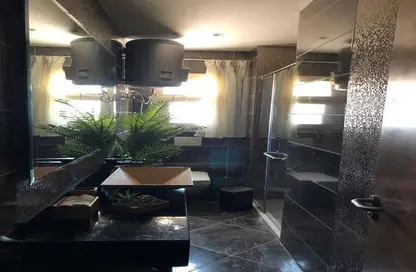 شاليه - 2 غرف نوم - 2 حمامات للبيع في لافيستا جاردنز - لافيستا - العين السخنة - السويس