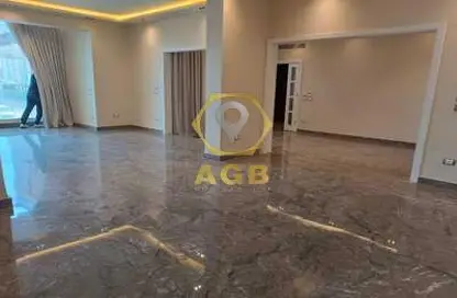 Apartment - 4 Bedrooms - 4 Bathrooms for sale in Nile Corniche St. - Al Agouza - Giza