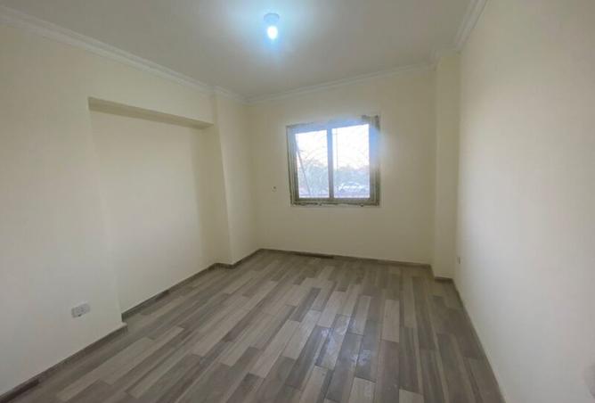 8022785 - Property Image 2