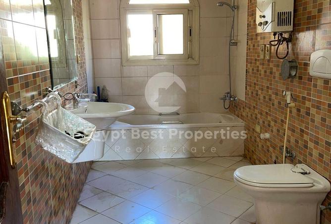 8317388 - Property Image 2