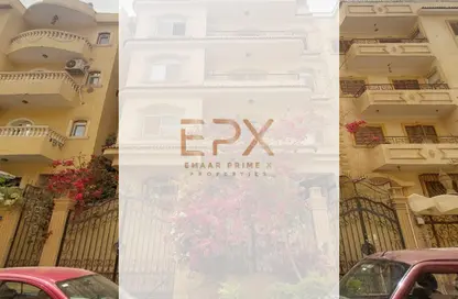 Whole Building - 3 Bedrooms - 3 Bathrooms for sale in 6th of October University Library St - 2nd District - 6 October City - Giza