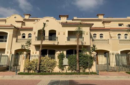 Townhouse - 3 Bedrooms - 3 Bathrooms for sale in Al Patio 5 East - El Patio - El Shorouk Compounds - Shorouk City - Cairo