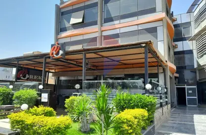 Whole Building - Studio - 4 Bathrooms for sale in Street 17 - District 1 - The 5th Settlement - New Cairo City - Cairo