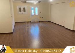 شقة - 3 غرف نوم - 2 حمامات for للبيع in شارع محمود حسن فهمي - سبورتنج - حي شرق - الاسكندرية