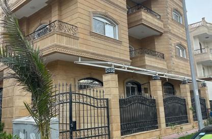 Apartment - 4 Bedrooms - 3 Bathrooms for sale in District 2 - The 5th Settlement - New Cairo City - Cairo