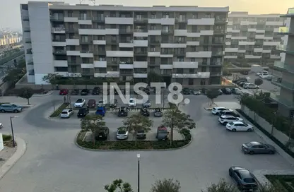 شقة - 3 غرف نوم - 3 حمامات للبيع في كمبوند البروج - كمبوندات الشروق - مدينة الشروق - القاهرة