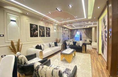 Apartment - 3 Bedrooms - 2 Bathrooms for sale in Laurent - Hay Sharq - Alexandria