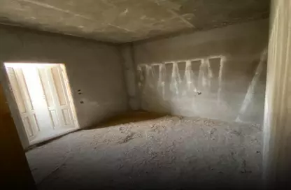 Apartment - 3 Bedrooms - 2 Bathrooms for sale in Ibn Al Farid Street - 1st District - Tanta - Al Gharbeya