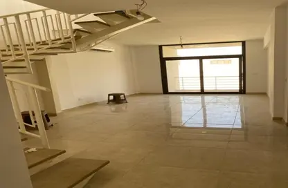(بنتهاوس  (روف - 3 غرف نوم - 3 حمامات للبيع في فيفث سكوير - التجمع الخامس - مدينة القاهرة الجديدة - القاهرة