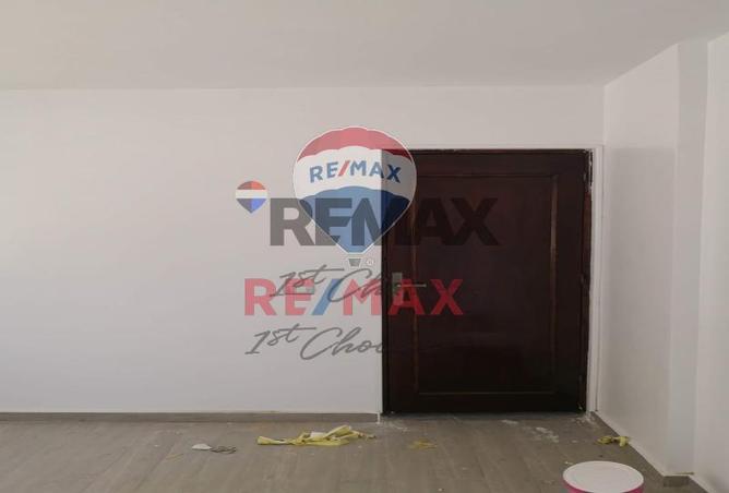 8305440 - Property Image 2