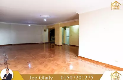 Apartment - 3 Bedrooms - 3 Bathrooms for sale in Abd Al Hameed El Deeb St. - Tharwat - Hay Sharq - Alexandria