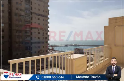 Apartment - 3 Bedrooms - 3 Bathrooms for sale in Mohamed Hussein St. - Sidi Beshr - Hay Awal El Montazah - Alexandria