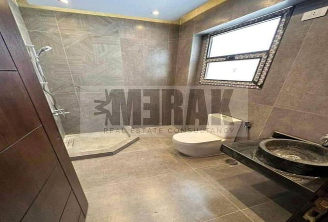 8470023 - Property Image 3