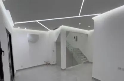 Townhouse - 5 Bedrooms - 5 Bathrooms for rent in Westown - Sheikh Zayed Compounds - Sheikh Zayed City - Giza