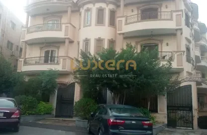 Apartment - 5 Bedrooms - 3 Bathrooms for sale in Al Shouyfat St. - District 1 - The 5th Settlement - New Cairo City - Cairo