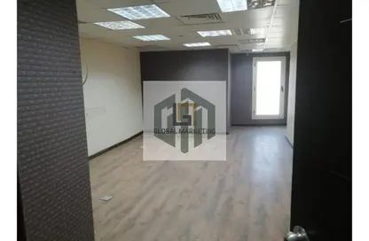 مساحات مكتبية - استوديو - 2 حمامات للايجار في شارع مجمع البنوك - شارع التسعين الجنوبي - التجمع الخامس - مدينة القاهرة الجديدة - القاهرة