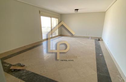 (بنتهاوس  (روف - 4 غرف نوم - 3 حمامات للايجار في نيو جيزة - طريق مصر اسكندرية الصحراوي - مدينة 6 أكتوبر - الجيزة