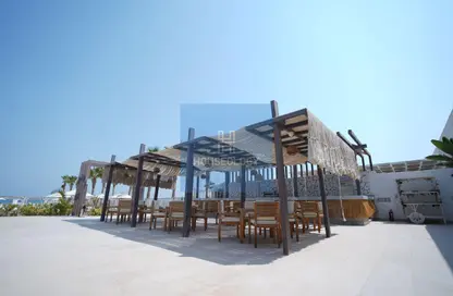 Chalet - 2 Bedrooms - 3 Bathrooms for sale in Azha North - Ras Al Hekma - North Coast