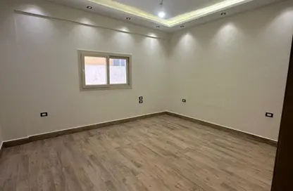 Duplex - 6 Bedrooms - 6 Bathrooms for sale in Al Imam Abu Hanifa Al Noaman St. - 6th District - Obour City - Qalyubia