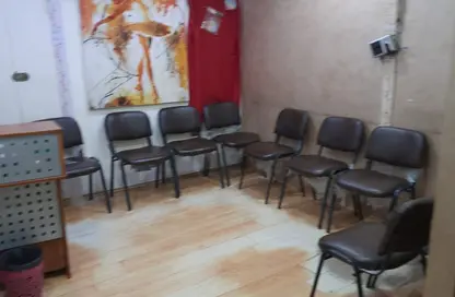 Apartment - 3 Bedrooms - 1 Bathroom for sale in Street 9 - Maadi - Hay El Maadi - Cairo