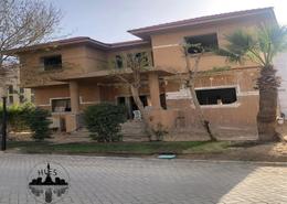 Villa - 4 bedrooms - 3 bathrooms for للبيع in Moon Valley - South Investors Area - New Cairo City - Cairo