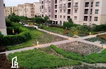 Apartment - 2 Bedrooms - 2 Bathrooms for sale in Hyde Park - New Cairo City - Cairo