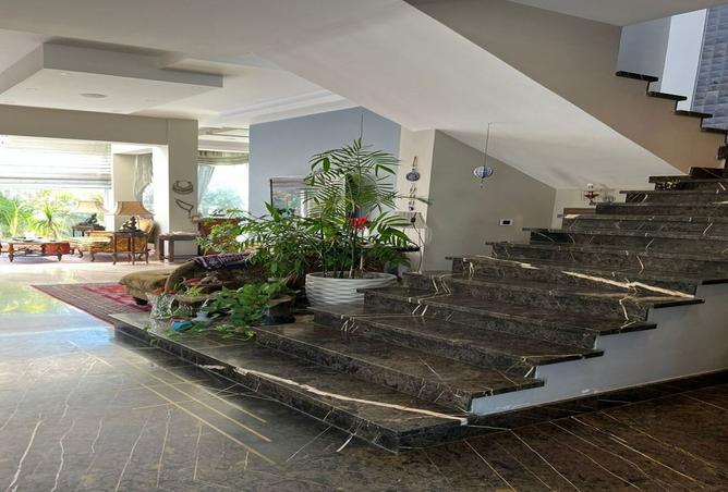 7919050 - Property Image 2