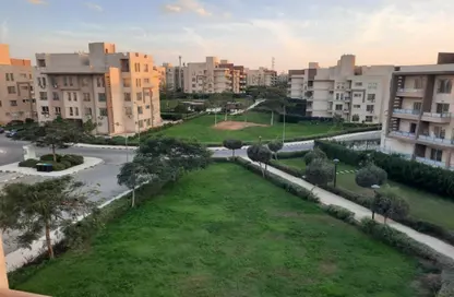 شقة - 3 غرف نوم - 3 حمامات للايجار في مدينة وصال - كمبوندات الشروق - مدينة الشروق - القاهرة