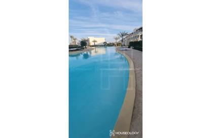 Chalet - 2 Bedrooms - 2 Bathrooms for sale in Azha - Al Ain Al Sokhna - Suez