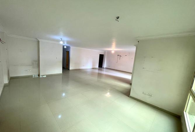 8160735 - Property Image 2