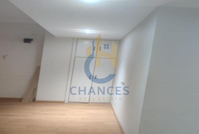 8123077 - Property Image 3