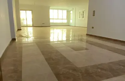 Apartment - 4 Bedrooms - 3 Bathrooms for rent in Al Shouyfat St. - District 1 - The 5th Settlement - New Cairo City - Cairo
