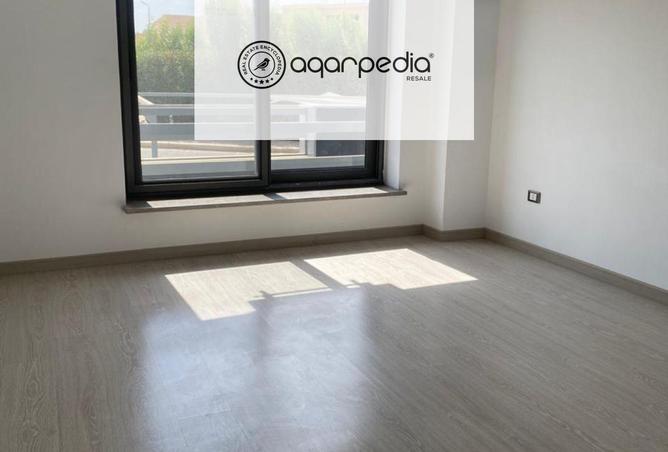 8029606 - Property Image 3