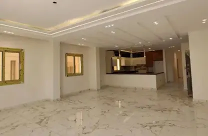 Apartment - 3 Bedrooms - 3 Bathrooms for sale in 6th District - Obour City - Qalyubia