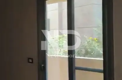Apartment - 3 Bedrooms - 2 Bathrooms for sale in Street 28 - 2nd Neighborhood - 7th District - Shorouk City - Cairo