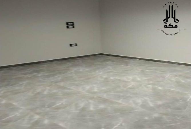 8429232 - Property Image 2