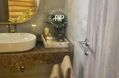 Townhouse - 3 Bedrooms - 3 Bathrooms for sale in O West - 6 October Compounds - 6 October City - Giza Townhouse - 3 Bedrooms - 3 Bathrooms for sale in O West - 6 October Compounds - 6 October City - Giza