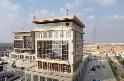 محل تجاري - استوديو - 4 حمامات للايجار في شارع يوسف السباعي - الرحاب المرحلة الأولى - الرحاب - مدينة القاهرة الجديدة - القاهرة