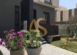 تاون هاوس - 3 غرف نوم - 4 حمامات للايجار في كمبوند البروج - كمبوندات الشروق - مدينة الشروق - القاهرة