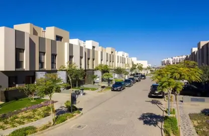 Villa - 6 Bedrooms - 4 Bathrooms for sale in Al Burouj Compound - El Shorouk Compounds - Shorouk City - Cairo