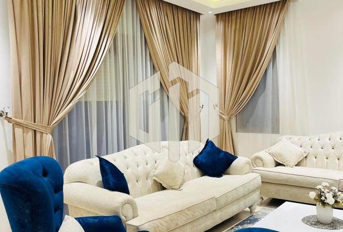 8381813 - Property Image 3