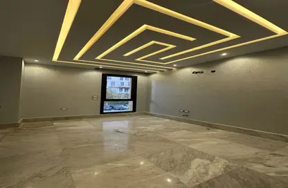 Apartment - 4 Bedrooms - 3 Bathrooms for sale in Eastown - 5th Settlement Compounds - The 5th Settlement - New Cairo City - Cairo