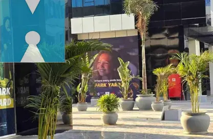 محل تجاري - استوديو - 1 حمام للايجار في ووك اوف كايرو - كمبوندات الشيخ زايد - الشيخ زايد - الجيزة