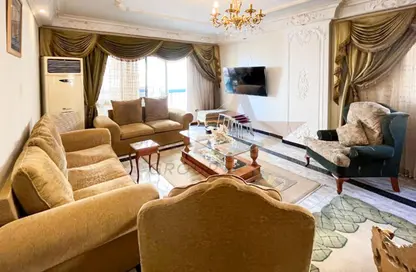 شقة - 3 غرف نوم - 2 حمامات للبيع في طريق الجيش - ميامي - حي اول المنتزة - الاسكندرية