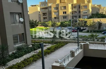 شقة - 2 غرف نوم - 2 حمامات للبيع في فيلدج جيت - المستثمرين الجنوبية - مدينة القاهرة الجديدة - القاهرة