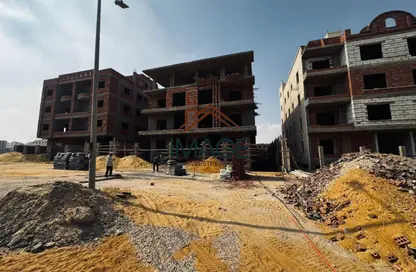 Apartment - 3 Bedrooms - 3 Bathrooms for sale in Bait Alwatan - The 5th Settlement - New Cairo City - Cairo