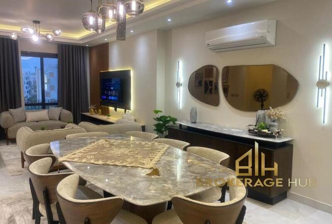 8046857 - Property Image 3