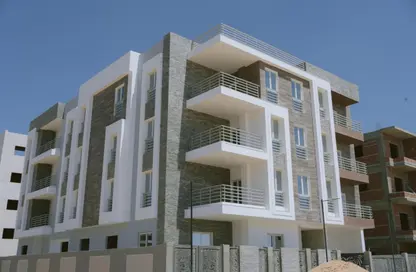 Apartment - 3 Bedrooms - 2 Bathrooms for sale in Bait Alwatan - The 5th Settlement - New Cairo City - Cairo