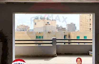 شقة - 3 غرف نوم - 2 حمامات للبيع في كوبري استانلي - ستانلي - حي شرق - الاسكندرية