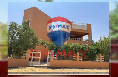 Villa - 7+ Bedrooms - 7+ Bathrooms for sale in El Shorouk Compounds - Shorouk City - Cairo